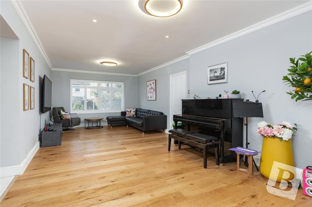 Patching Hall Lane, Chelmsford, Essex, CM1 4 bed detached house £
