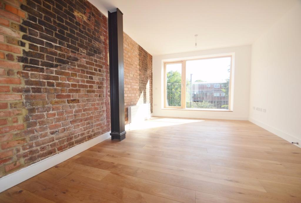 Kings Grove, Peckham, London, SE15 2 bed apartment to rent £1,750 pcm