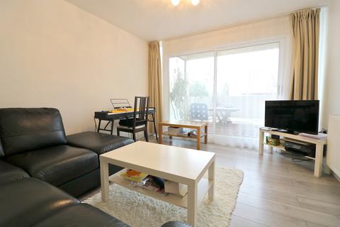 3 bedroom apartment to rent - Bloomsbury Close, Ealing, London. W5 3SE