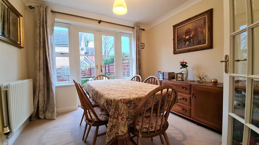 Schofield Road, Oakham 4 bed detached house £399,950