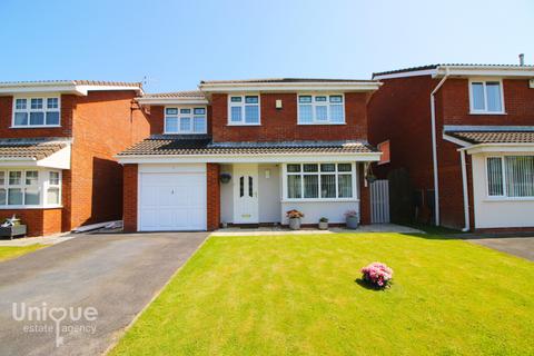 4 bedroom detached house for sale - Mariners Close,  Fleetwood, FY7