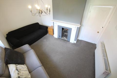 4 bedroom terraced house to rent - Beechwood Grove, burley,  LEEDS ,LS4 2LT