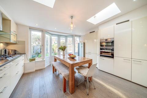 25 Ashlone Road, London, SW15 1LS
