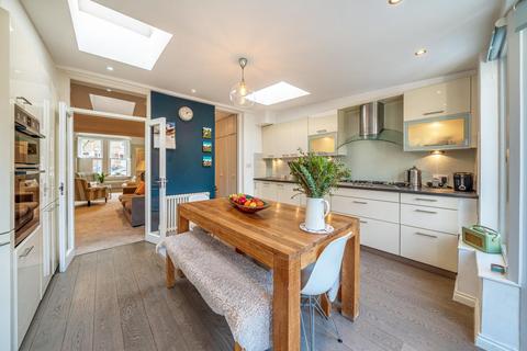 25 Ashlone Road, London, SW15 1LS