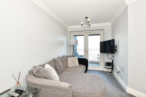 2 bedroom apartment for sale - Lower Southend Road, Wickford, Essex