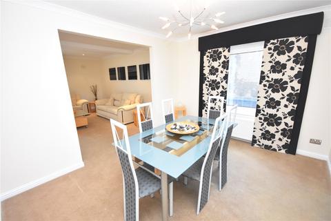 4 bedroom flat to rent - Murray Terrace, First Floor, Ferryhill, Aberdeen, AB11
