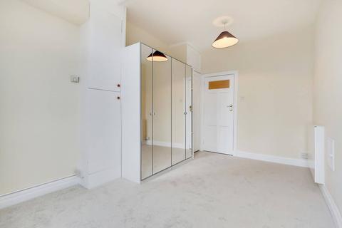 2 bedroom flat to rent - Parkview Court, Bishop's Park, London, SW6