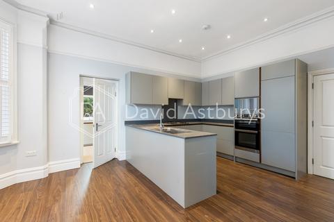 3 bedroom apartment to rent, Crouch Hall Road, Crouch End, London