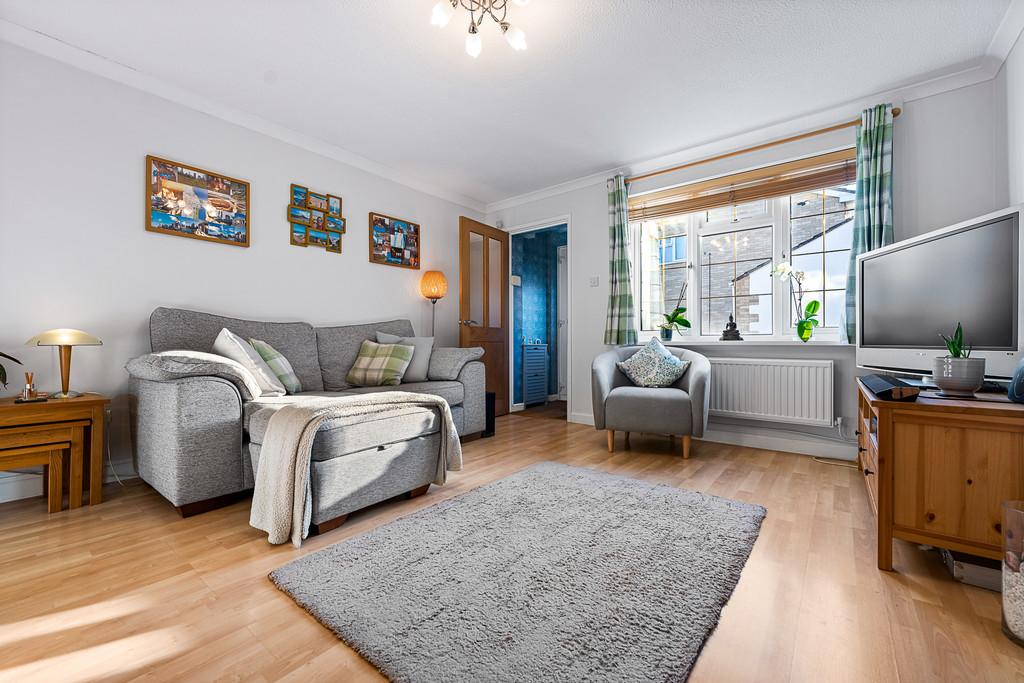 Silver Birch Close, Whitchurch, Cardiff. 2 bed semidetached house £