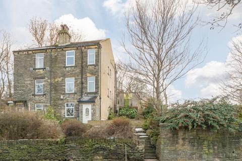3 bedroom end of terrace house for sale - Bradford Road, Cleckheaton