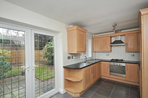 3 bedroom terraced house to rent, Pevensey Drive, Knutsford