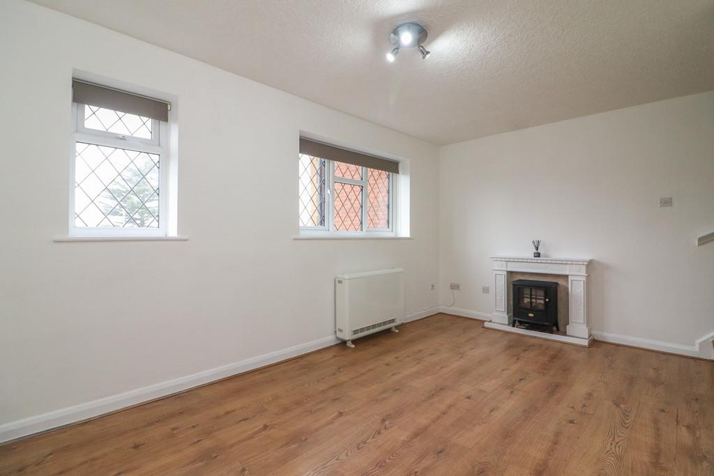 Dexter Way, Birchmoor 1 bed mews £127,500