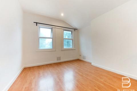 Studio to rent, Colmer Road, Streatham