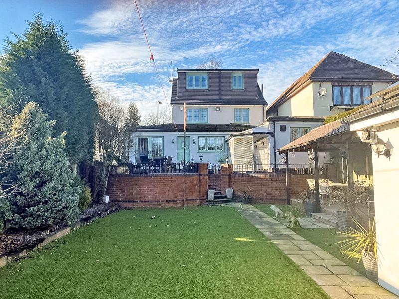 Sandbeds Road, Willenhall 4 bed detached house £390,000