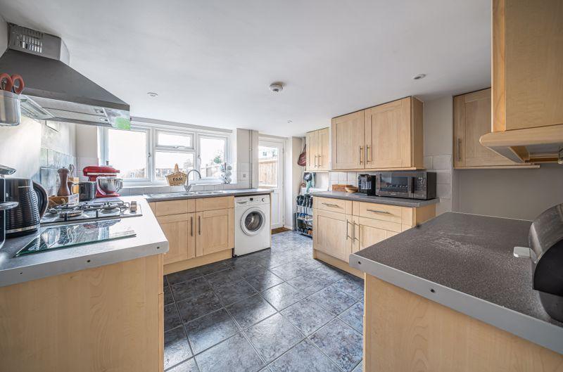 Cranbrook Road, Hawkhurst 3 bed terraced house for sale £350,000