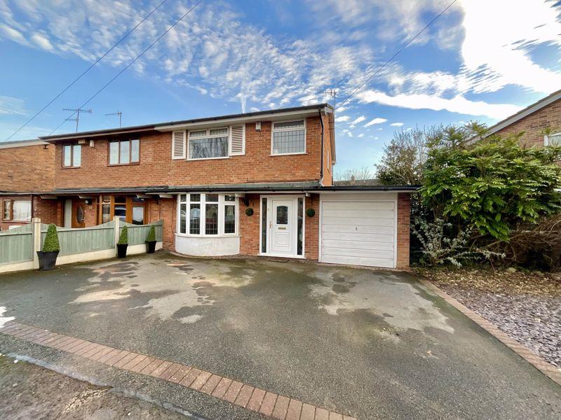 Meadow Lane, Trentham 3 bed semidetached house for sale £235,000