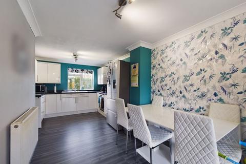 114 Tamarisk Road, South Ockendon, RM15 6HX