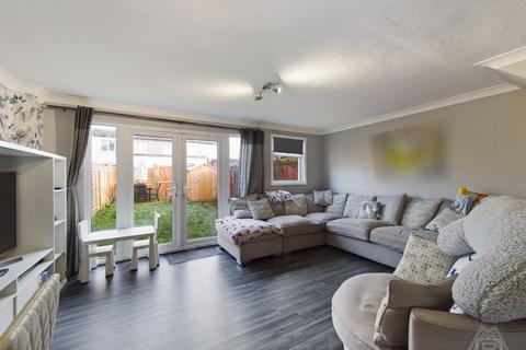 114 Tamarisk Road, South Ockendon, RM15 6HX