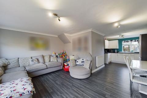 114 Tamarisk Road, South Ockendon, RM15 6HX