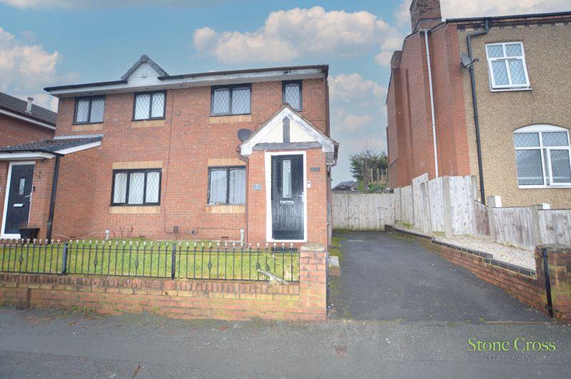 Kingsdown Road, Abram, Wigan, WN2 5RN 2 bed semidetached house for