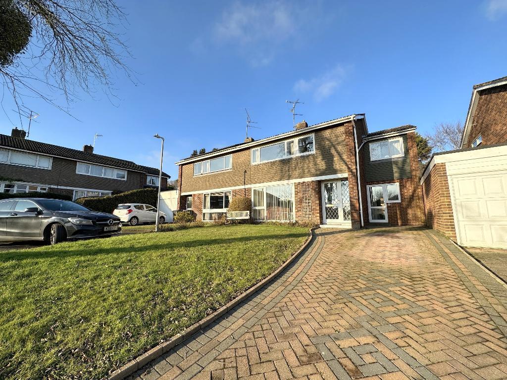 Holland Road, Ampthill, Bedfordshire, MK45 2RS 4 bed semidetached