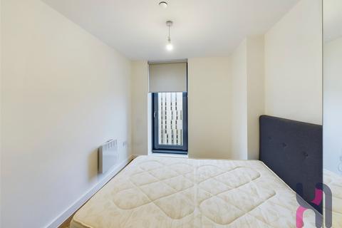3 bedroom flat to rent, Media City, Michigan Point Tower B, 11 Michigan Avenue, Salford, M50