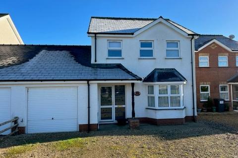 3 bedroom link detached house for sale, 31 Parc Yr Ynn, Llandysul, SA44