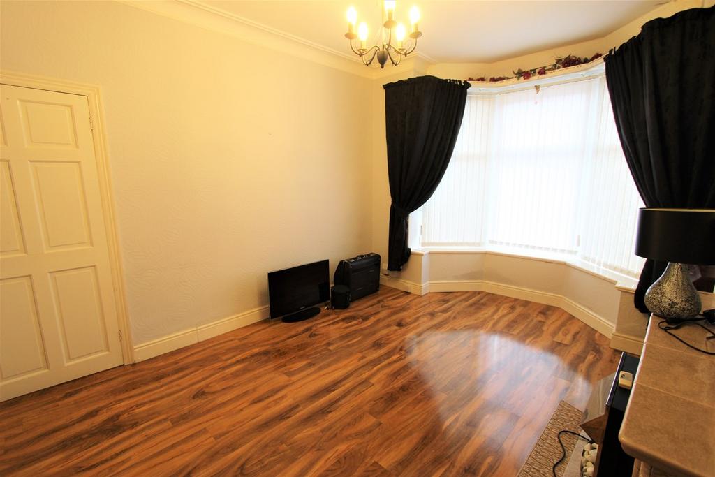 Thorns Road, Bolton, BL1 3 bed terraced house £159,950