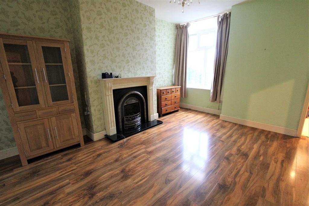 Thorns Road, Bolton, BL1 3 bed terraced house £159,950
