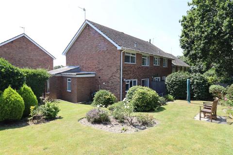 70 Links Drive, Bexhill-on-sea, TN40 1TH