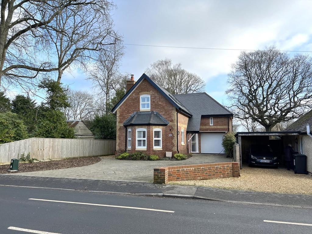 Dorchester Road Lytchett Minster Poole Bh16 4 Bed Detached House For