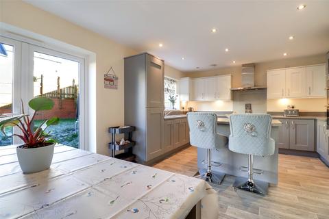 4 Limekilns Close, South Molton, EX36 4FD