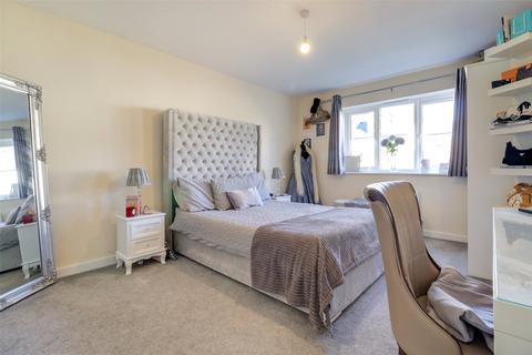 4 Limekilns Close, South Molton, EX36 4FD