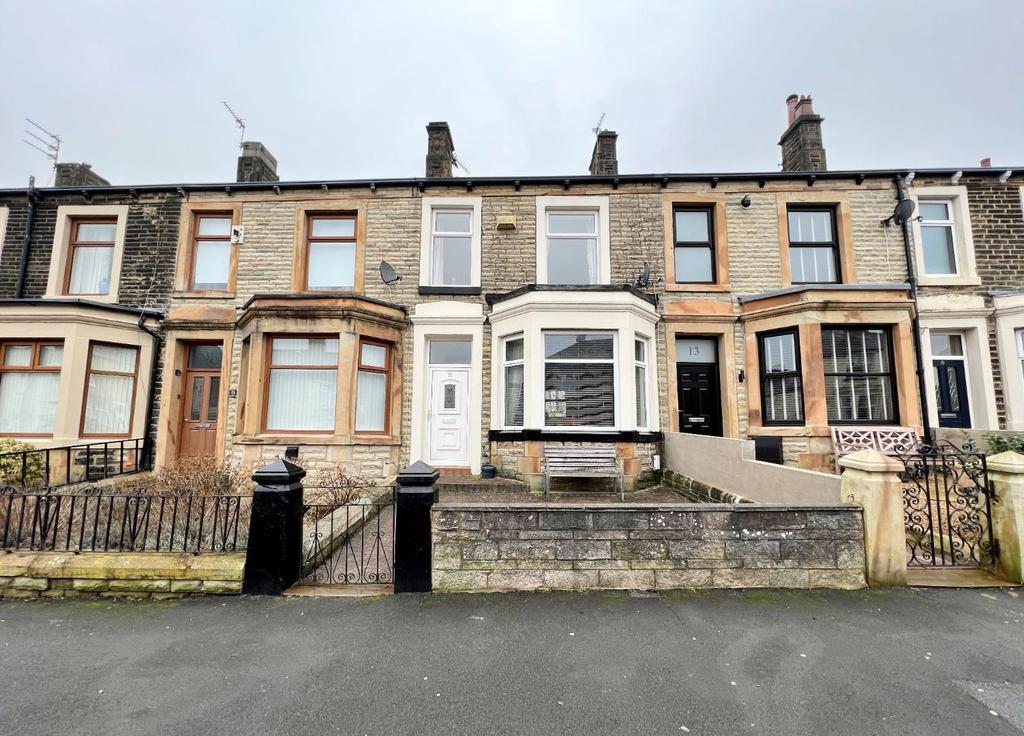 Victoria Road, Padiham, Burnley 3 bed terraced house £110,000