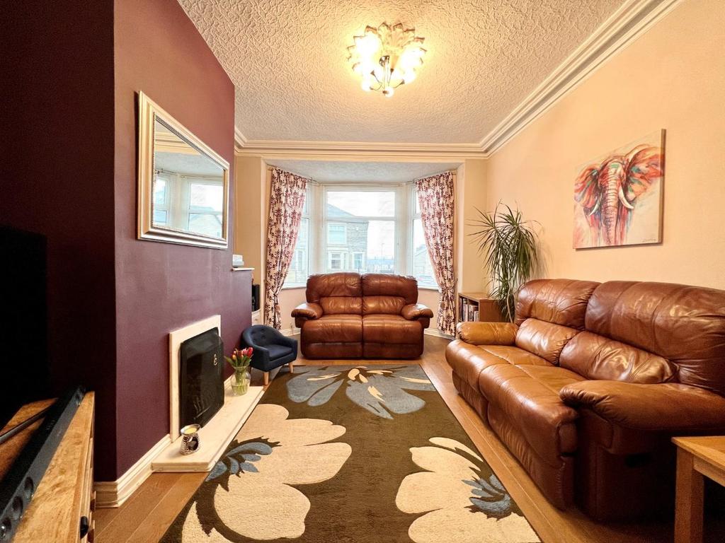 Victoria Road, Padiham, Burnley 3 bed terraced house £110,000