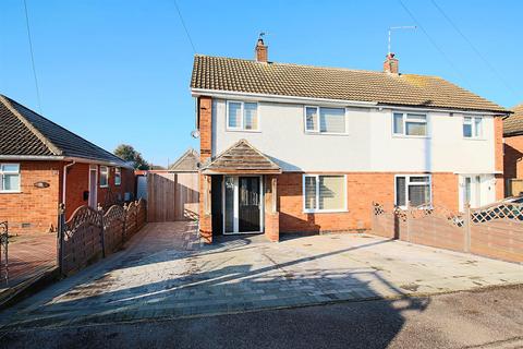 3 bedroom semi-detached house for sale - Coplow Crescent, Syston