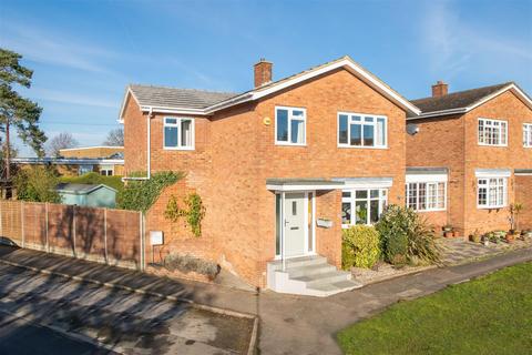 4 bedroom link detached house for sale - Newtons Way, Hitchin