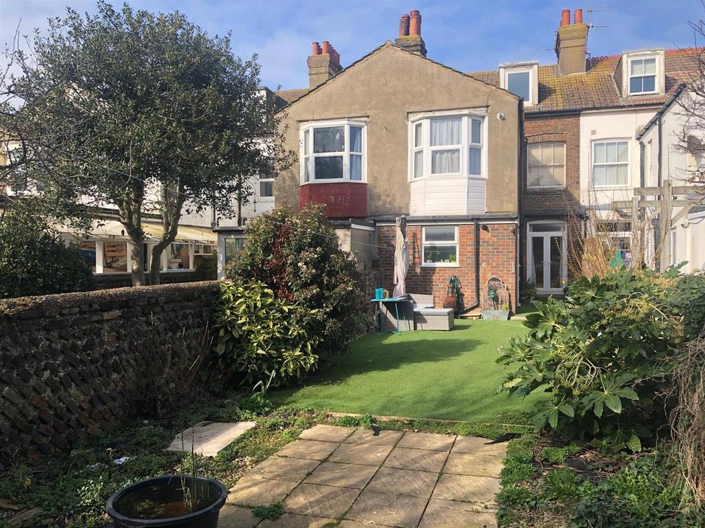 St. Andrews Road, Portslade, Brighton 2 bed flat for sale £300,000