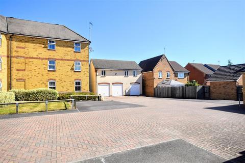 8 Johnson Drive, Leighton Buzzard, LU7 4TP