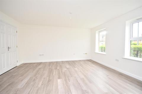 8 Johnson Drive, Leighton Buzzard, LU7 4TP