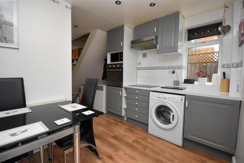 10 Bragenham Side, Stoke Hammond, Milton Keynes, MK17 9DB