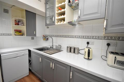 10 Bragenham Side, Stoke Hammond, Milton Keynes, MK17 9DB