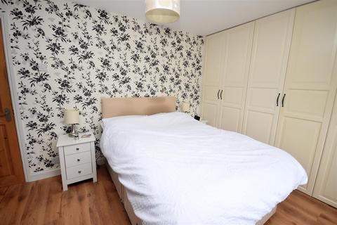 10 Bragenham Side, Stoke Hammond, Milton Keynes, MK17 9DB