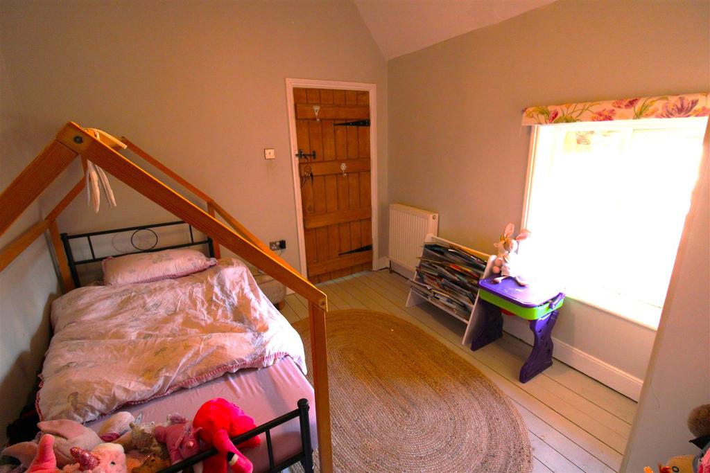Bedroom 3   rear