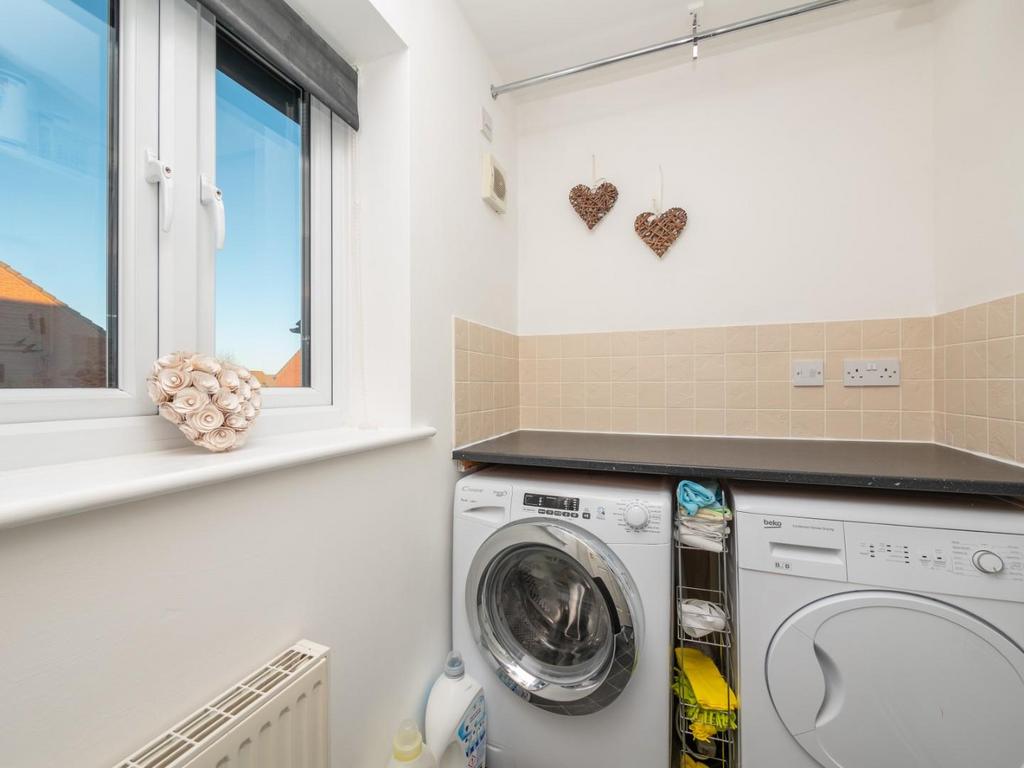 Butlers Pantry / Utility Room