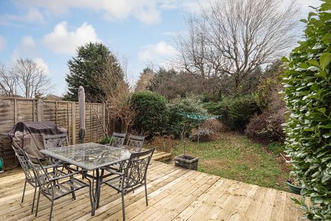 56 Rutherwyke Close, Epsom, KT17 2NB