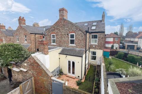 3 bedroom end of terrace house for sale - Harcourt Street, York
