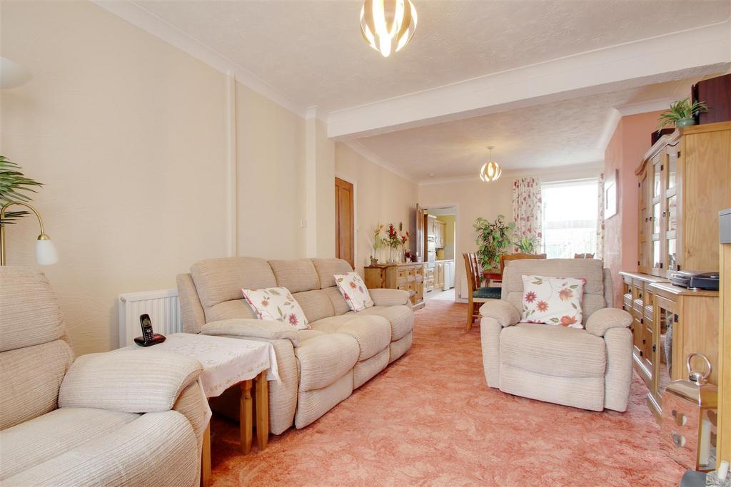 Elm Grove, Worthing 2 bed terraced house £350,000