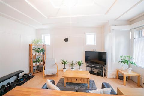 1 bedroom flat for sale - Clarence Avenue, London