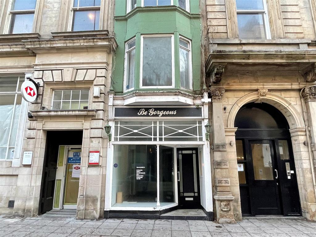 St Nicholas Street, Scarborough... Property £595 pcm (£137 pw)